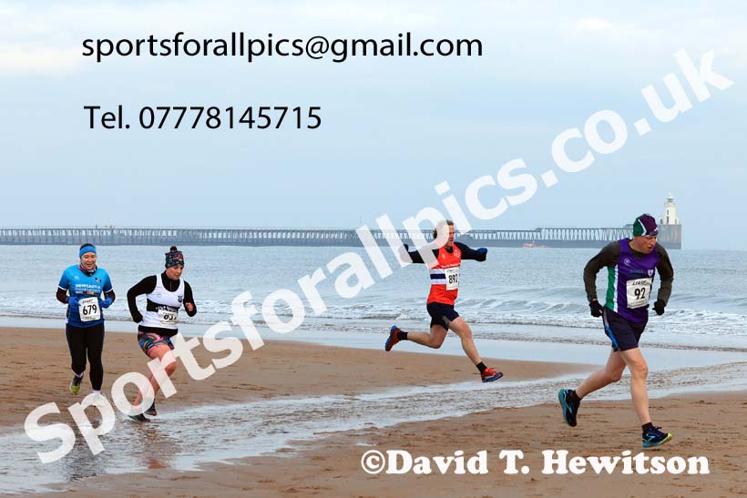 The 2023 Blyth Sands Race. Photo: David T. Hewitson/Sports for All Pics
